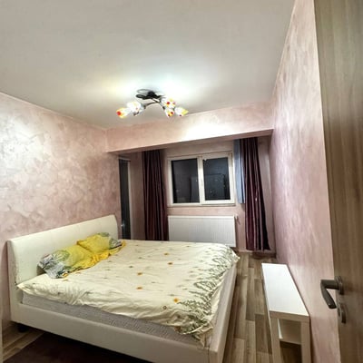 Alquiler de un amplio apartamento de 3 habitaciones, 72 m², Bucarest, Rumanía